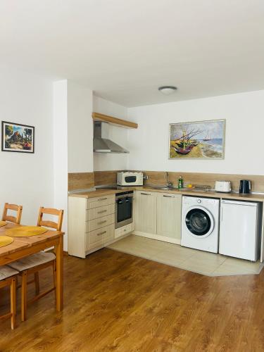 One-Bedroom Apartment with Balcony and Garden View room in Apolonia Apartments - Boutique Family Residence
