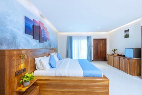 Deluxe Double Room image 10