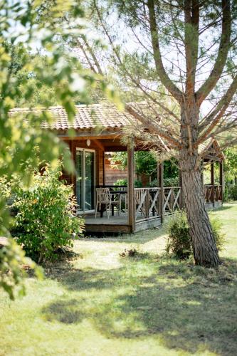 2 bedrooms, 3 beds