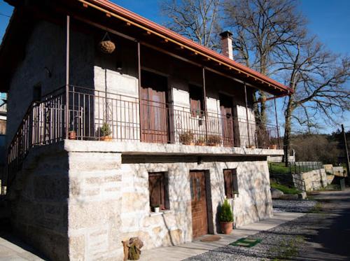 CASA TIO HERMINIO in O Irixo