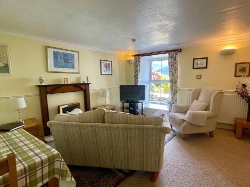 TwoStones Self Catering Cottage - image 10