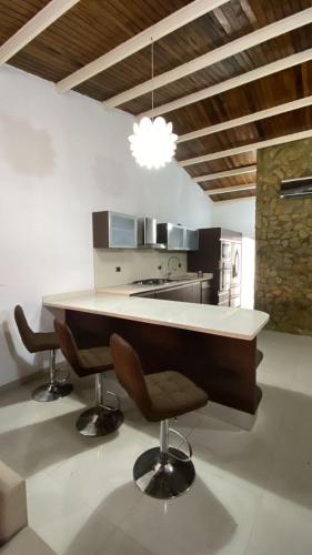 Family Home with Grill, 5 Minutes from the Beach in Margarita Island
