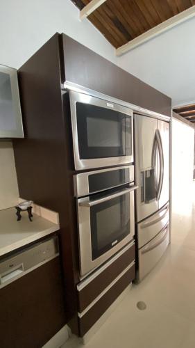 Family Home with Grill, 5 Minutes from the Beach in Margarita Island