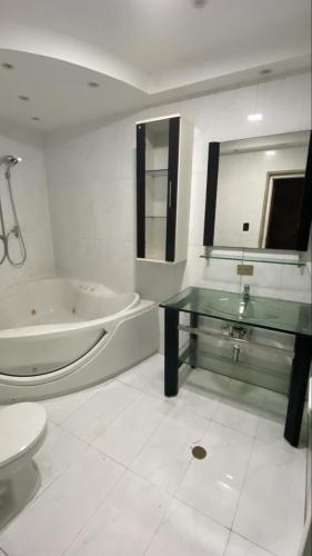 Family Home with Grill, 5 Minutes from the Beach in Margarita Island