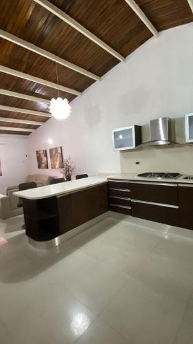 Family Home with Grill, 5 Minutes from the Beach in Margarita Island