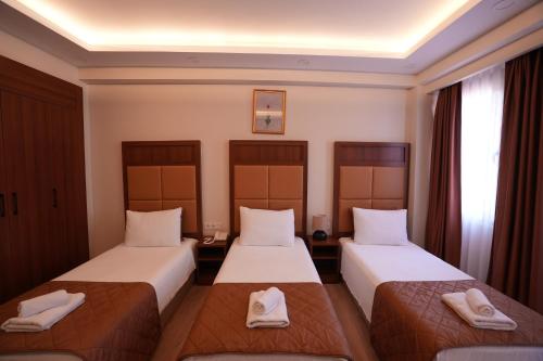 Triple Room image 1