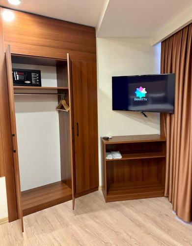 Triple Room image 2