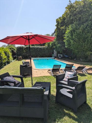 Piscina, La Roche Bellevue in Luynes