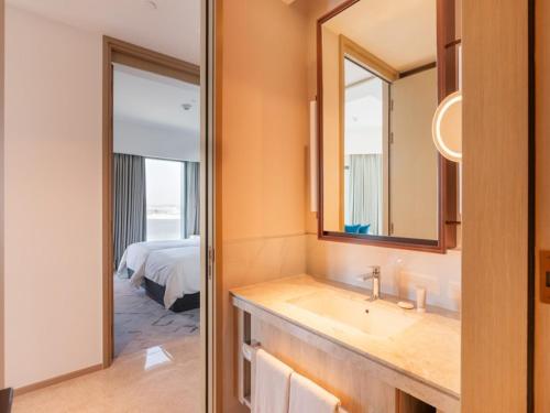 Beach Rental- Grand Creek Harbour in Dubai, Dubai (photo 6)