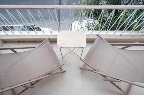 2BR Beatiful Apt In Thissio Near Agora & Acropolis - image 4