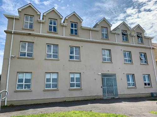 Exterior view, 4 Peak Apartment - Sea View in Bundoran