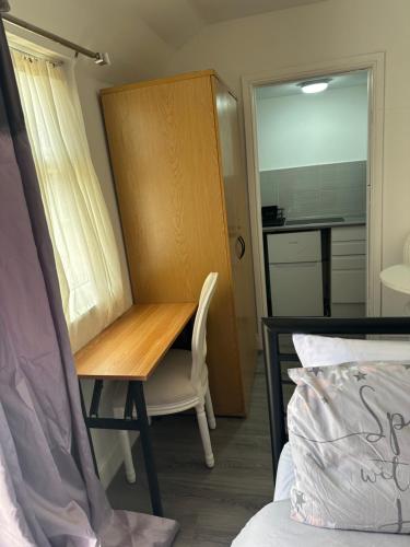 Cosy Studio Near Wembley Stadium OVO, Londyn (zdjęcie 9)