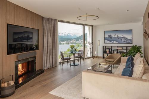 Terrace Suite - modern Grace Wing