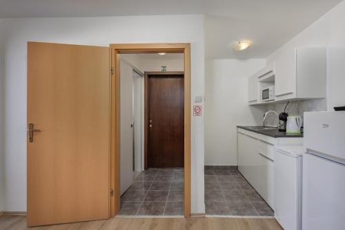 ห้องครัว, Vikys Place in ซิโควิซี