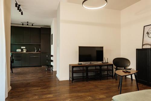 One-Bedroom Apartment image 5