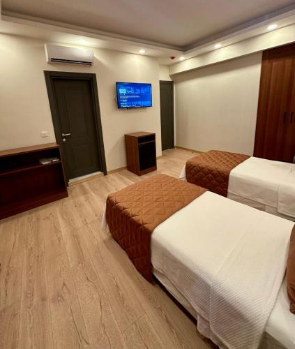 Twin Room image 1