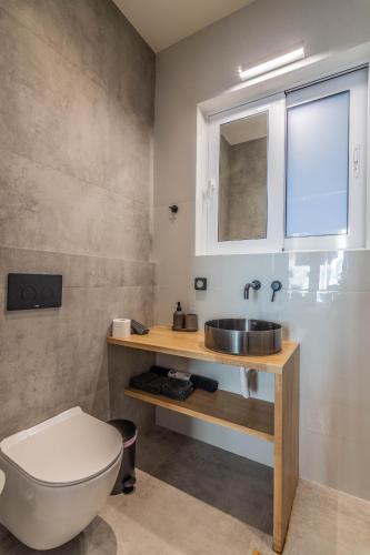 Luxurius Studio Near Plaka & Acropolis 2 - image 6