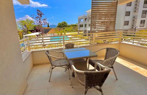 Exterior view, River side 5 in Zvinje