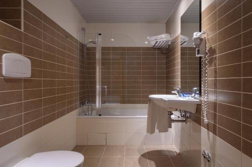 1 Double Bed, Deluxe, Non-Smoking room in TRYP by Wyndham Porto Centro Hotel