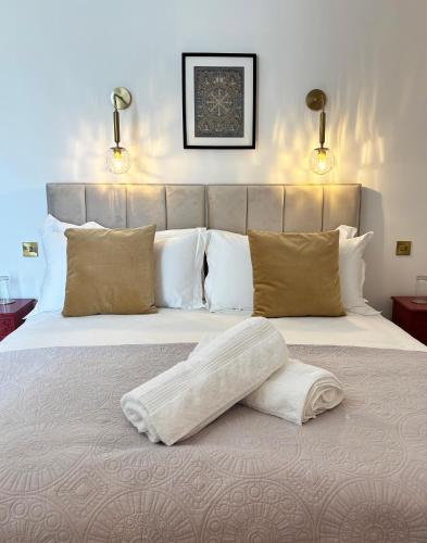 King Room image 8