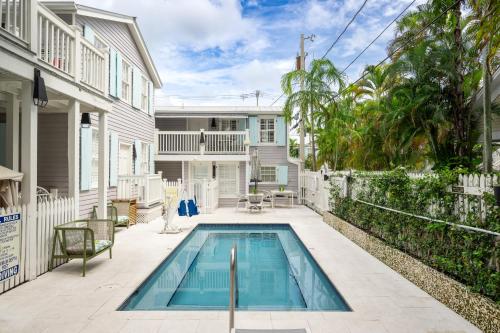 สระว่ายน้ำ, Fitch Lodge - Key West Historic Inns in คีย์เวสต์ (FL)