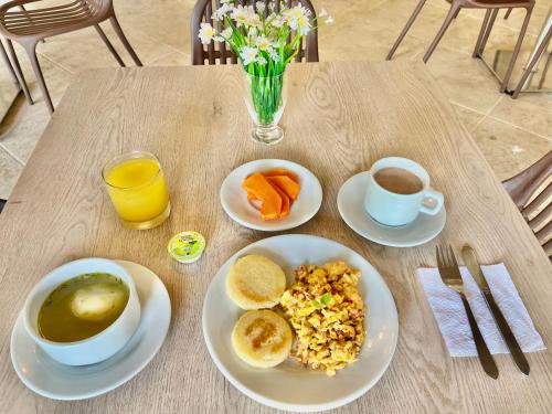 Food and beverages, Hotel Las Palmeras in Villeta
