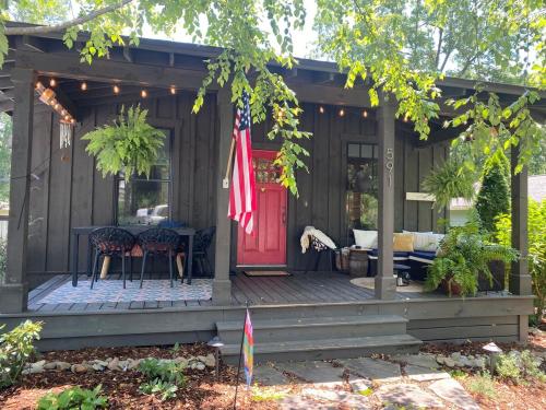 外部景觀, Wanderlust - completely renovated downtown cottage in 布里瓦德