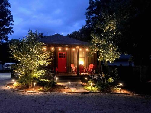 外部景觀, Wanderlust - completely renovated downtown cottage in 布里瓦德