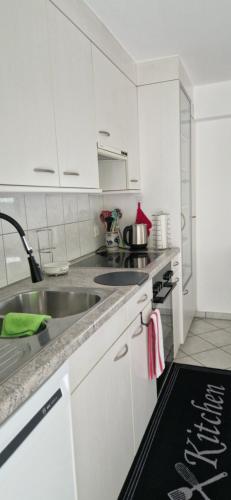 keuken, Ferienwohnung FeWe Wandern und Skifahren in Triesen