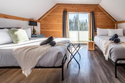 Chalet du Loup - Spa & Game room in Saint-Alexis-Des-Monts (QC)