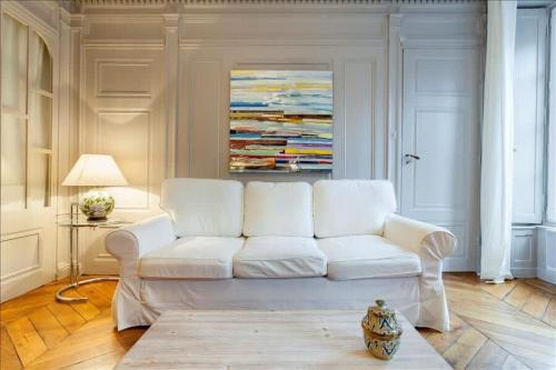 Colombe - Furnished apartment - Downtown Lyon, Lyon (photo 4)