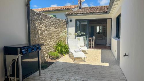 Dans le centre village de Sainte Marie de Ré, charmante location entièrement rénovée - Plage de Gros Joncs
