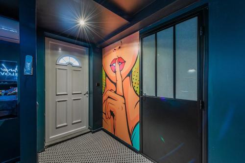 Duplex Pop Art - Jacuzzi - Climatisation in 斯蒂澤姆奧方內姆