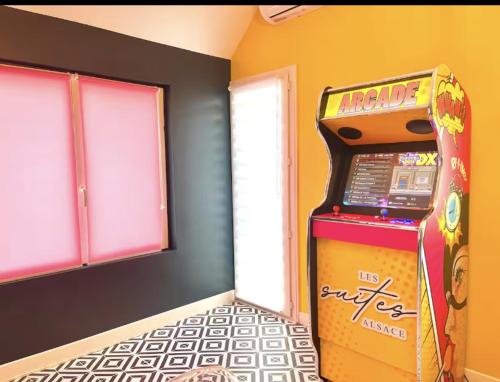 Duplex Pop Art - Jacuzzi - Climatisation in 斯蒂澤姆奧方內姆