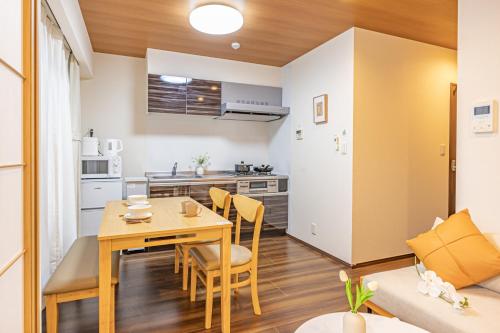 Waseda 2Bedroom Apt 1 Min to Station, Direct to Ikebukuro, Near Shinjuku
