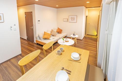 Waseda 2Bedroom Apt 1 Min to Station, Direct to Ikebukuro, Near Shinjuku