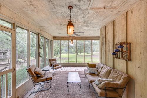 Waterfront Home with Playground Near DeGray and Caddo! in Arkadelphia (AR)