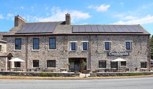 . The Crooklands, BW Signature Collection