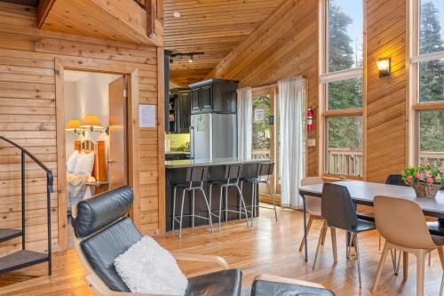 Aoki Michi Retreat Cabin in Brian Head in ไบรอัน เฮด (UT)