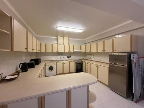 3 Bedroom Apt 15 Min Walk to Fátima Sanctuary, Fátima (Foto 4)