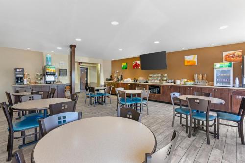 Quality Inn Columbia Mall - image 6