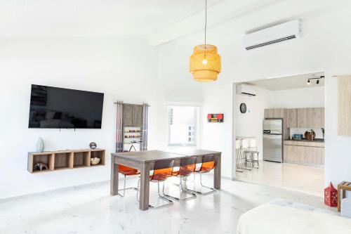 6 Bed 4 Bath Family Houses A8 w 2 Private Pools Dorado del Mar in Dorado