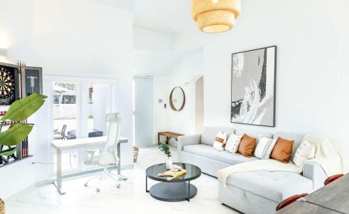 6 Bed 4 Bath Family Houses A8 w 2 Private Pools Dorado del Mar in Dorado