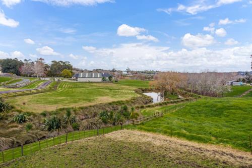 Accommodation in Waikopua