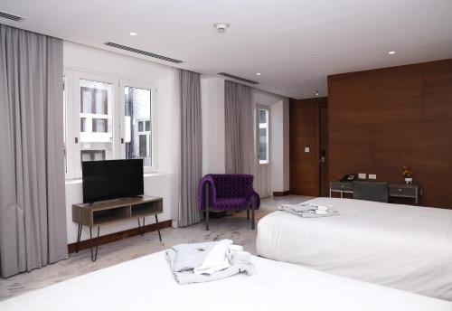 Queen Suite image 1