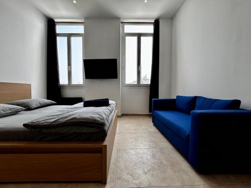 Appartement vue imprenable Vieux-Port et Notre Dame, Marseille (photo 8)