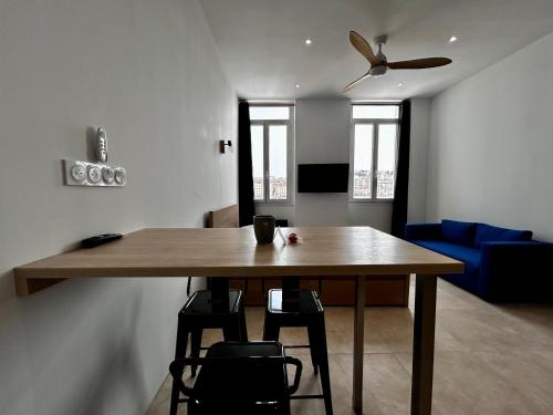 Appartement vue imprenable Vieux-Port et Notre Dame, Marseille (photo 9)