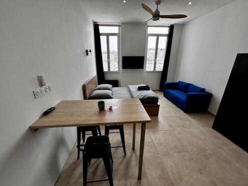 Appartement vue imprenable Vieux-Port et Notre Dame, Marseille (photo 10)