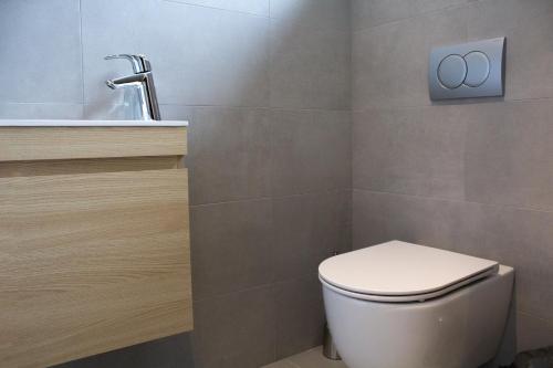 Gardinn Apartments - Hotel Service and Free Parking - image 4