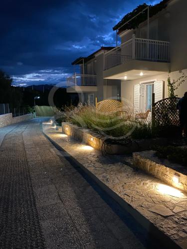 8 Homes, Meganisi (Foto 6)